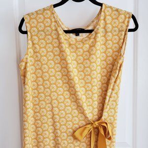 Banana Republic sleeveless shell with side tie